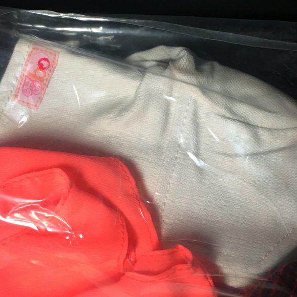 Our Generation Busy Bee Deluxe Outfit - Picture 15 of 16